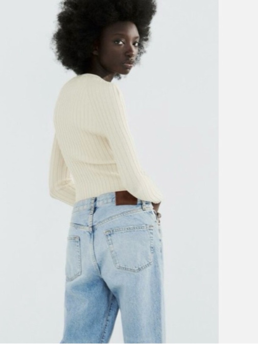 Zara Cream Ribbed V-Neck Sweater - Picture 2 of 4
